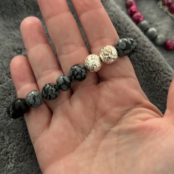 Set of beaded bracelets similar to The Lace Project - Picture 5 of 7